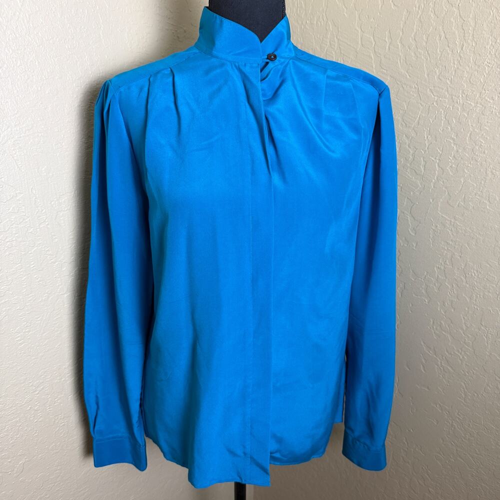 Chaus 100% Pure Silk Blouse Womens 10 Blue Mandarin Collar Long Sleeve Top